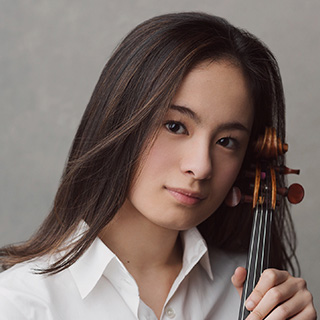 Julia ANGELOV